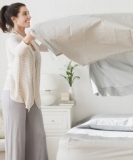 Học ngay cách vệ sinh giường nệm sạch sẽ, thơm tho tại nhà