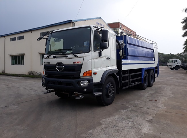 Cho thuê xe bồn tưới cây